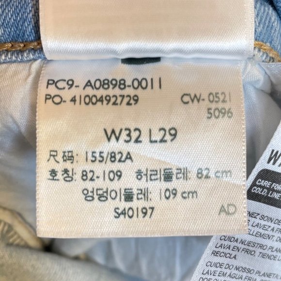 Levi's 70s High Slim Straight in Light Wash, 32 - Picture 11 of 13